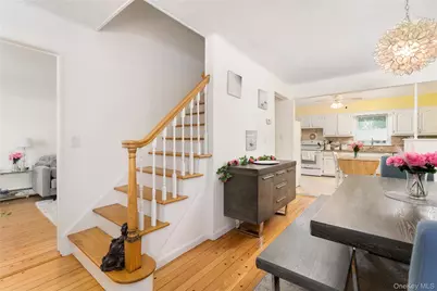 22 W End Avenue, East Quogue, NY 11942 - Photo 5
