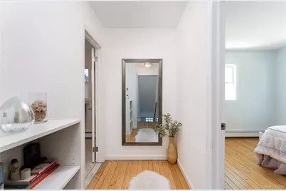 22 W End Avenue, East Quogue, NY 11942 - Photo 21