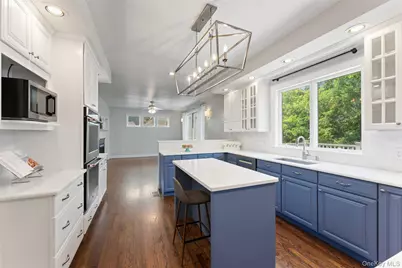 2 Castle Hill Close, Dobbs Ferry, NY 10522 - Photo 9
