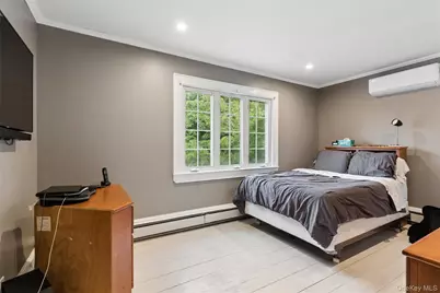1055 Stanton Avenue, Woodmere, NY 11598 - Photo 9