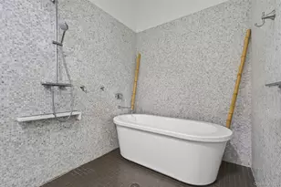 27-28 Thomson Ave, Long Island City, NY 11101 - Photo 19