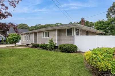 182 Smithtown Polk Boulevard, Centereach, NY 11720 - Photo 3