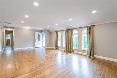 182 Smithtown Polk Boulevard, Centereach, NY 11720 - Photo 7