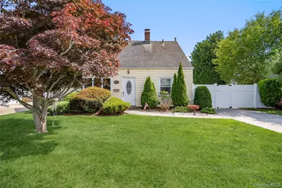 30 Crag Lane, Levittown, NY 11756 - Photo 1