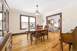 89 Lexington Ave, Malverne, NY 11565 - Photo 9
