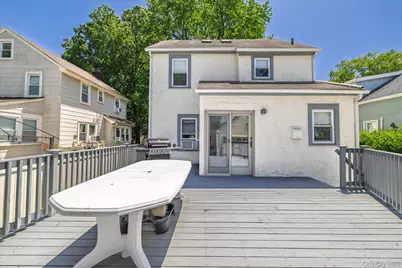 89 Lexington Avenue, Malverne, NY 11565 - Photo 23