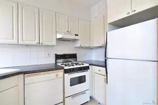 280 Bronxville Rd, Bronxville, NY 10708 - Photo 7