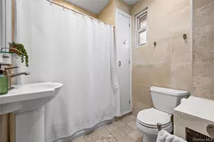 59-09 69th St, Maspeth, NY 11378 - Photo 15