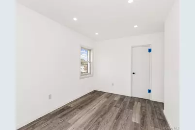 1066 E 219th Street, Bronx, NY 10469 - Photo 19
