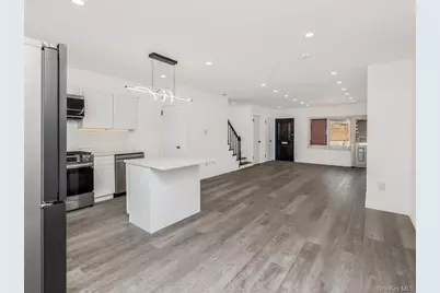 1066 E 219th Street, Bronx, NY 10469 - Photo 5