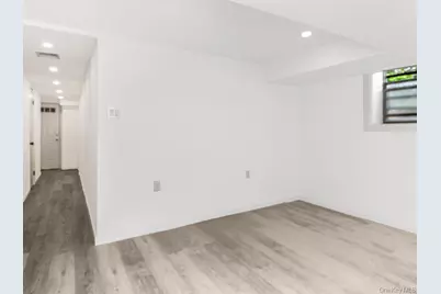 1066 E 219th Street, Bronx, NY 10469 - Photo 23