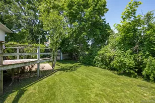 304 Violet St, Massapequa Park, NY 11762 - Photo 13