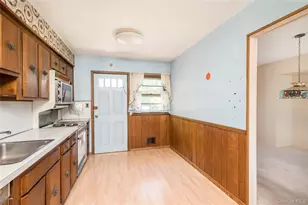 304 Violet St, Massapequa Park, NY 11762 - Photo 7