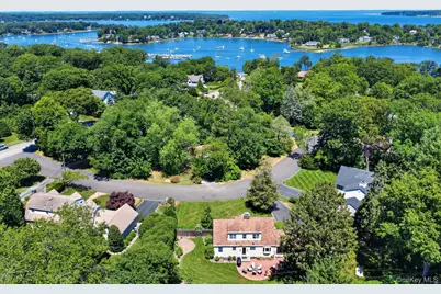 52 Cameron Drive, Huntington, NY 11743 - Photo 3