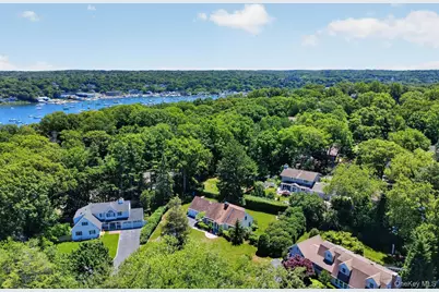 52 Cameron Drive, Huntington, NY 11743 - Photo 29