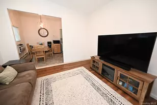 271 N Newbridge Rd, Levittown, NY 11756 - Photo 21