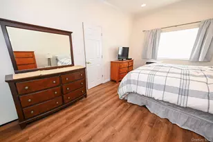 271 N Newbridge Rd, Levittown, NY 11756 - Photo 7