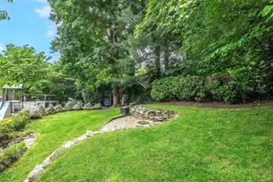 7 Cedar Ln, Glen Head, NY 11545 - Photo 29