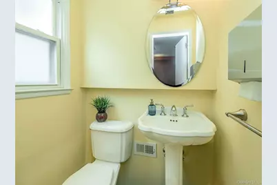 7 Cedar Lane, Glen Head, NY 11545 - Photo 25