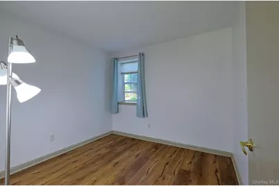 1103 Washington Green, New Windsor, NY 12553 - Photo 11