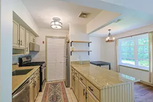 1103 Washington Green, New Windsor, NY 12553 - Photo 7