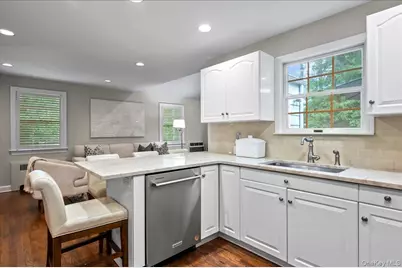 35 Mount Joy Avenue, Scarsdale, NY 10583 - Photo 7