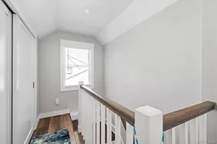 36 Iroquois Pl, Farmingdale, NY 11735 - Photo 15