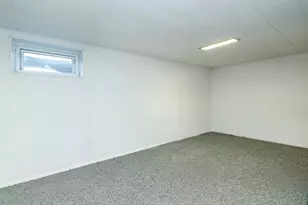 23 Phillips Rd, Glen Cove, NY 11542 - Photo 29