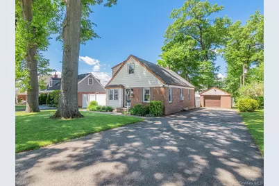 23 Phillips Road, Glen Cove, NY 11542 - Photo 3