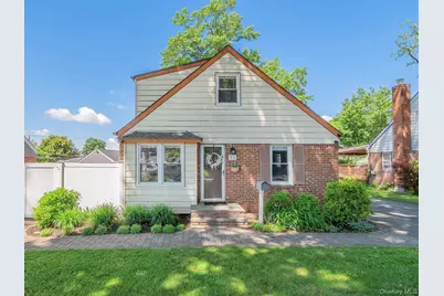 23 Phillips Road, Glen Cove, NY 11542 - Photo 1