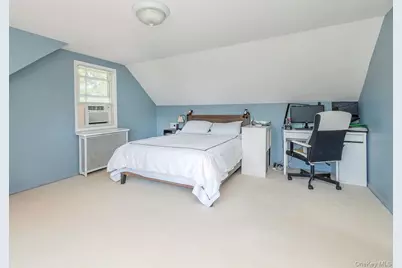 23 Phillips Road, Glen Cove, NY 11542 - Photo 27