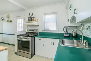 23 Phillips Rd, Glen Cove, NY 11542 - Photo 11