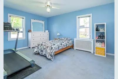 23 Phillips Road, Glen Cove, NY 11542 - Photo 13