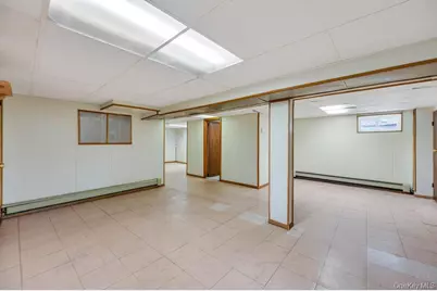 8343 261st Street, Glen Oaks, NY 11004 - Photo 25