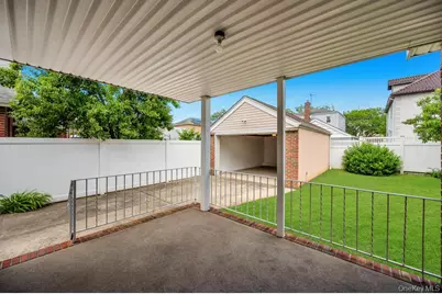 8343 261st Street, Glen Oaks, NY 11004 - Photo 31