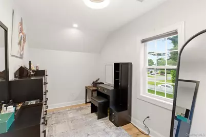 238 Woodlawn Avenue, Saint James, NY 11780 - Photo 27