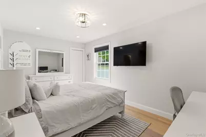 238 Woodlawn Avenue, Saint James, NY 11780 - Photo 21