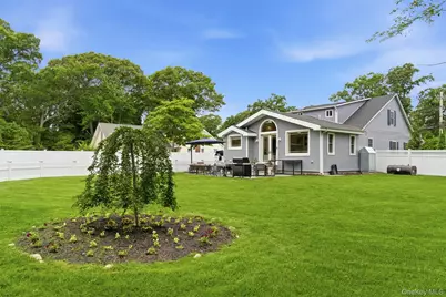 238 Woodlawn Avenue, Saint James, NY 11780 - Photo 29