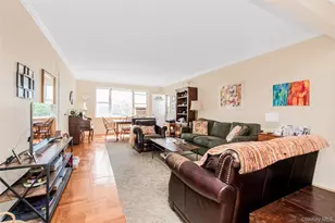 2711 Henry Hudson Pkwy, Bronx, NY 10463 - Photo 3