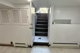 102-04 97th Ave, Ozone Park, NY 11416 - Photo 17