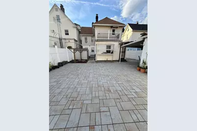 10204 97th Avenue, Ozone Park, NY 11416 - Photo 19