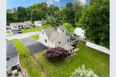 22 Oakbrook Road, Ossining, NY 10562 - Photo 1