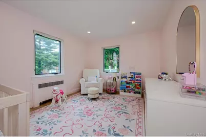 8 Parkside Drive, Great Neck, NY 11021 - Photo 19