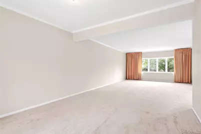 354 Terrace Avenue, Garden City, NY 11530 - Photo 5
