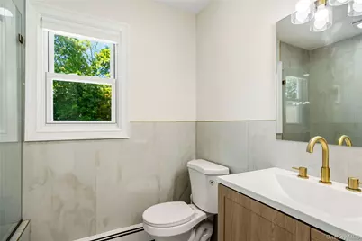 434 W Main Street, Huntington, NY 11743 - Photo 29