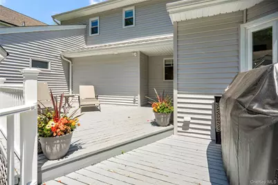 434 W Main Street, Huntington, NY 11743 - Photo 33