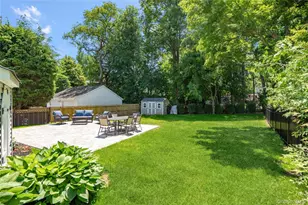 434 W Main St, Huntington, NY 11743 - Photo 39