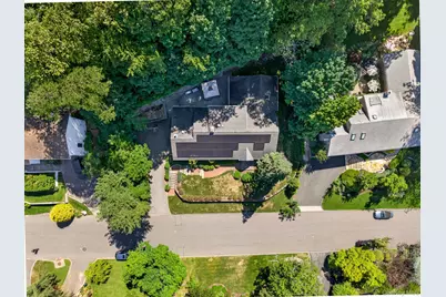 125 Mimosa Drive, East Hills, NY 11576 - Photo 37