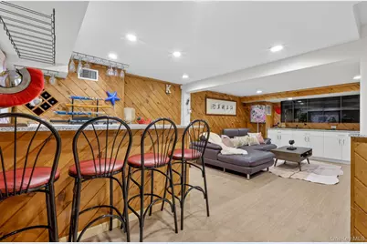 125 Mimosa Drive, East Hills, NY 11576 - Photo 29
