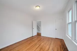 104-04 202nd St, Saint Albans, NY 11412 - Photo 39